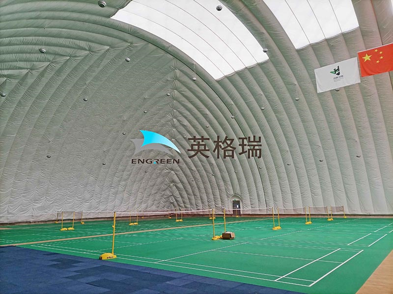 在建筑中廣泛使用的膜材料有什么特性？