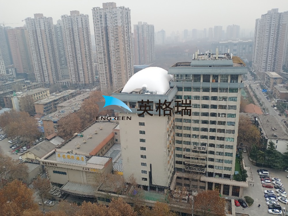 樓頂氣膜羽毛球館靈活利用城市空間，快速搭建減少工程干擾
